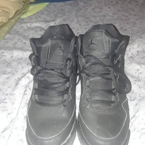 Sneakers - Picture 1 of 3